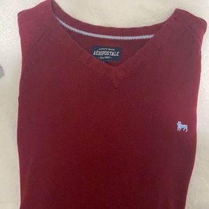 Aeropostale maroon men’s sweater